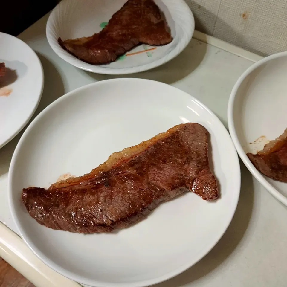 Snapdishの料理写真:部位ヒウチのステーキ|あかね空さん