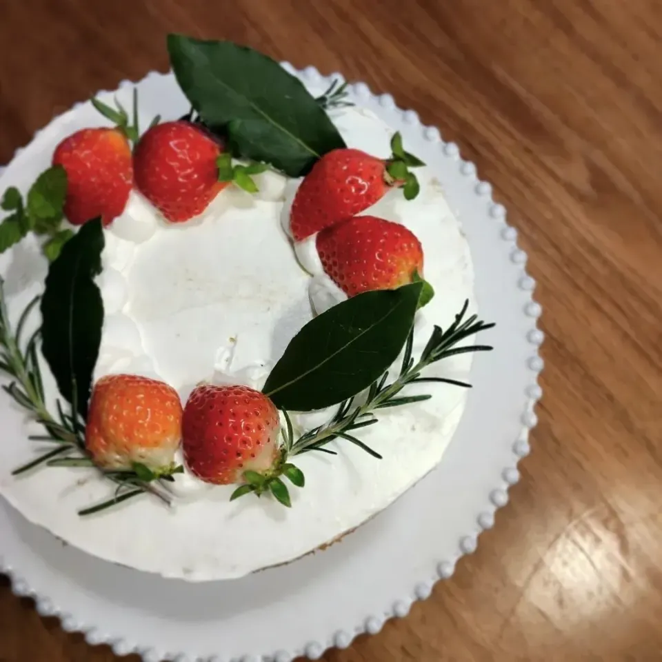 Snapdishの料理写真:クリスマスケーキ🎂|いりごまさん