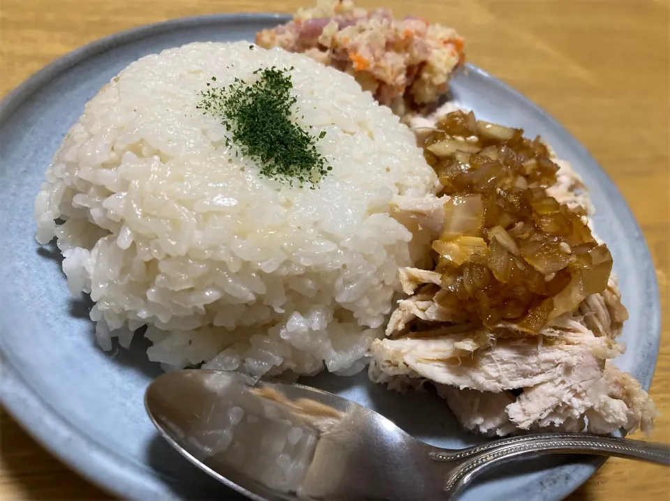 Snapdishの料理写真:炊飯器で作るシンガポールチキンライス|あやさん