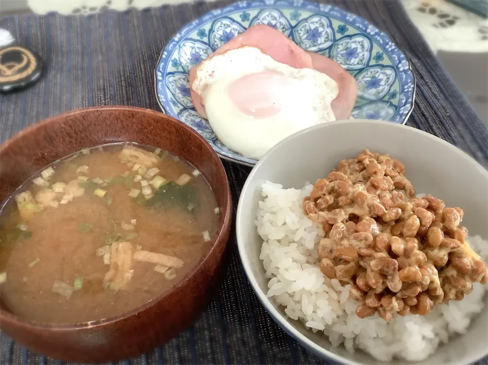 関東の朝ごはん🍚😋|アライさんさん