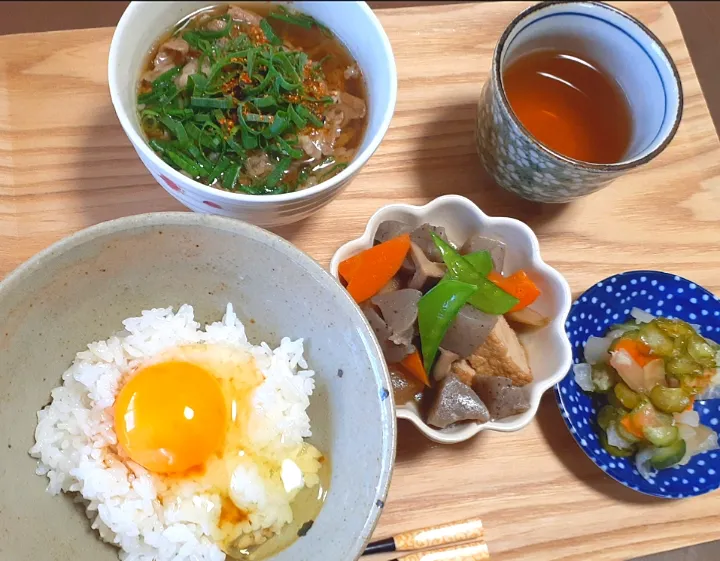 休日のお昼ごはん🍚|びせんさん