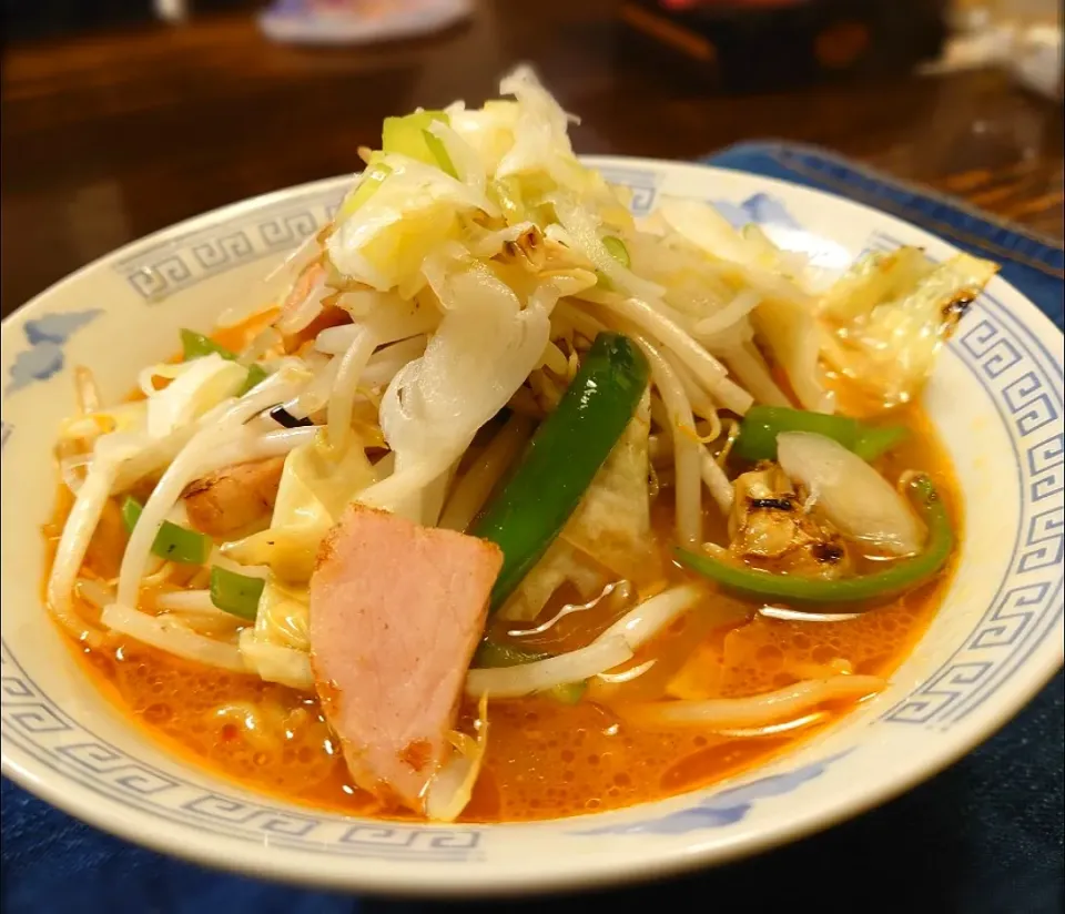 Snapdishの料理写真:味噌ラーメン(*^_^*)|しーPaPaさん