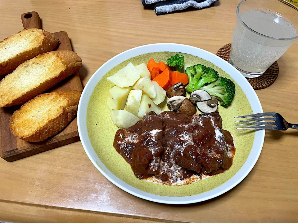 牛肉の赤ワイン煮|黒蜜きなこさん