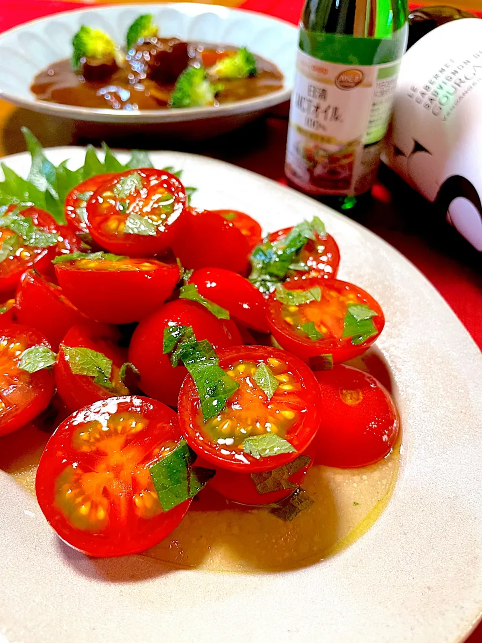 ミニトマトと大葉のマリネ🍅|おかちさん