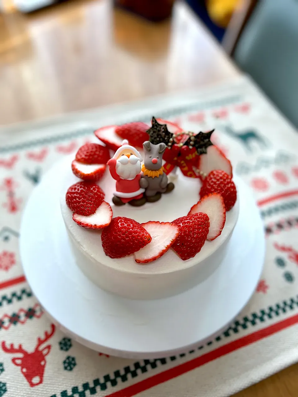 Snapdishの料理写真:🍓いちごのクリスマスケーキ 娘っち作|kiroさん