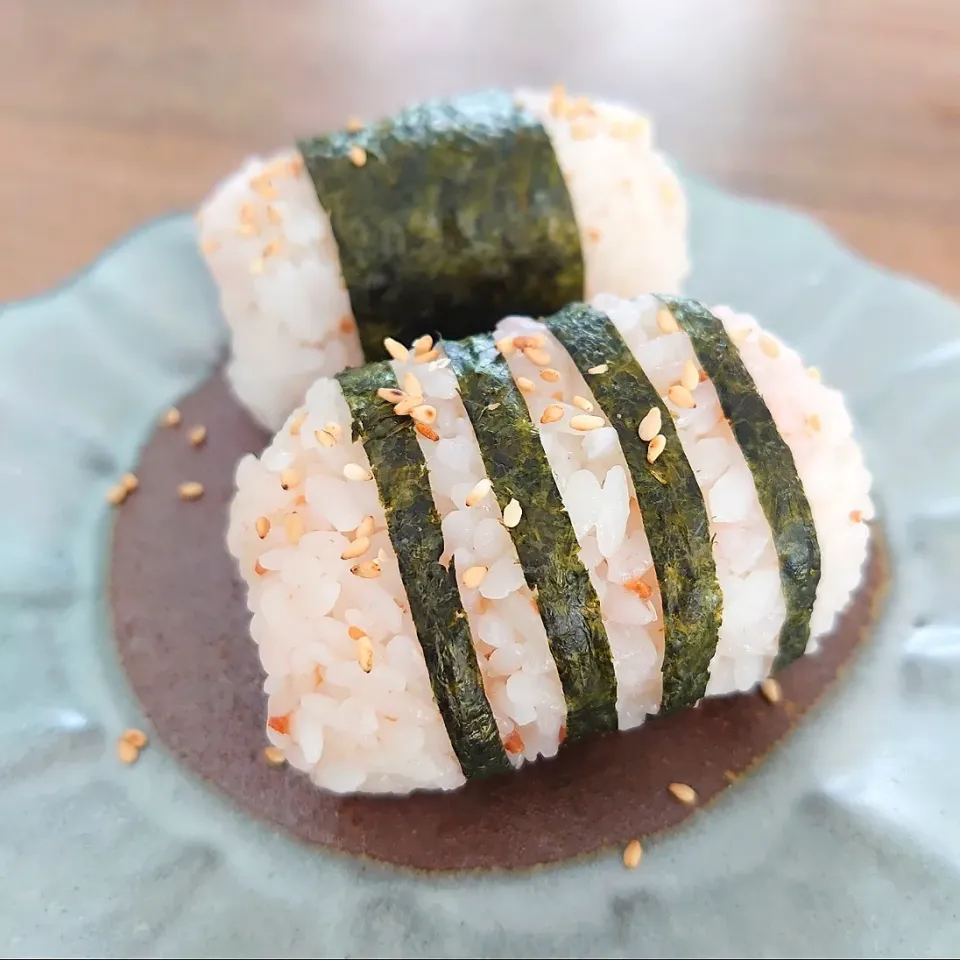 玉露園うめこんぶ茶でおにぎり🍙|あっきさん