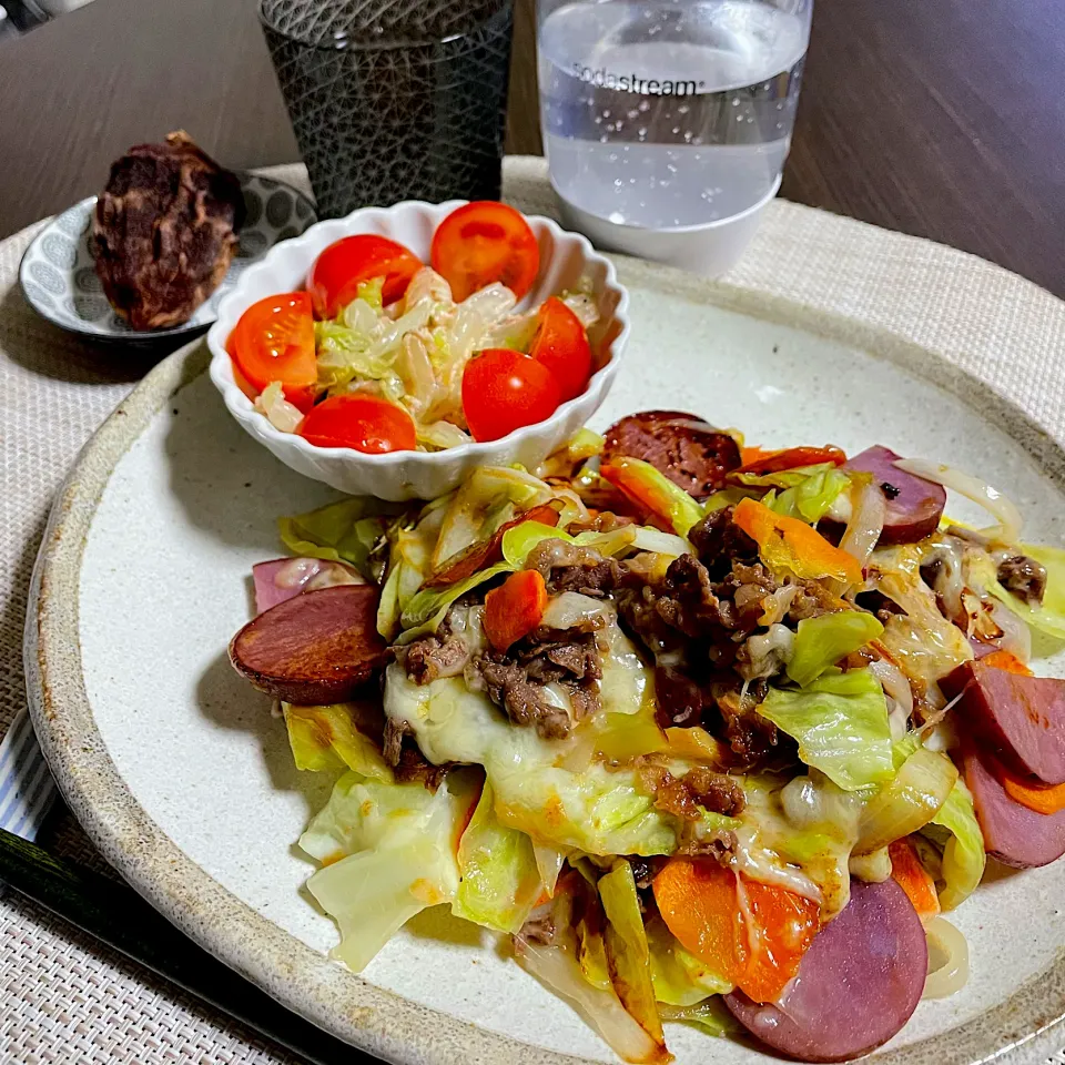 12/27晩ご飯：牛肉のチーズダッカルビ風野菜炒め|ななみんさん