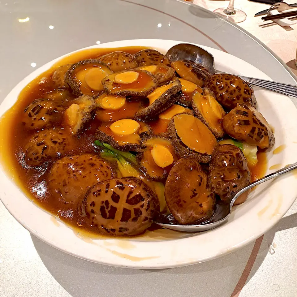 Braised mushrooms and abalone|skyblueさん