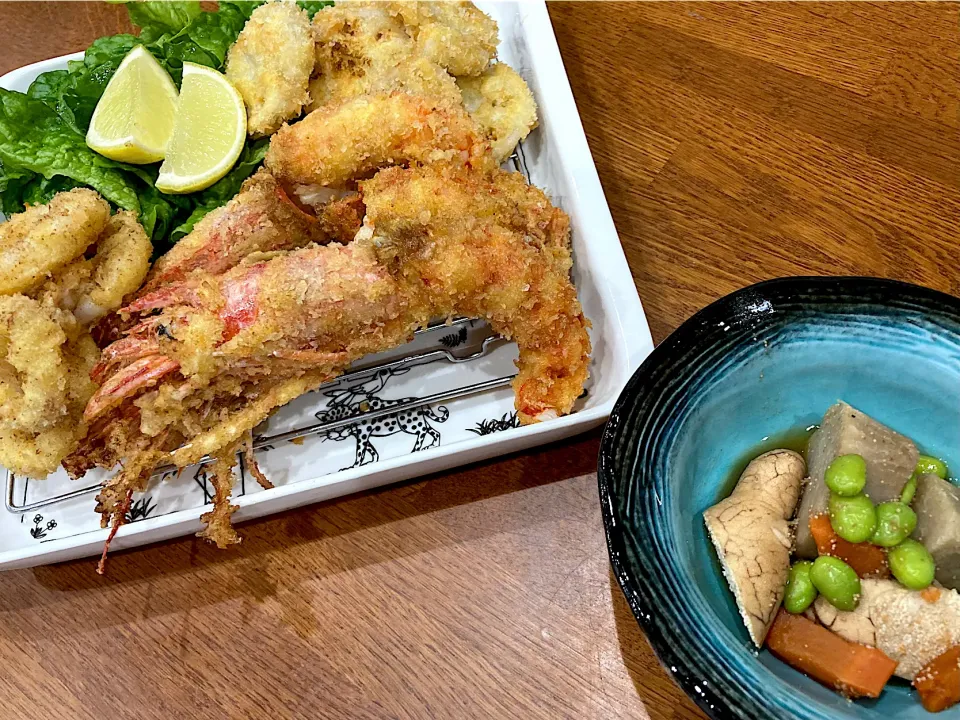 Snapdishの料理写真:夫の好物 海老フライで 晩ご飯🍤|sakuramochiさん