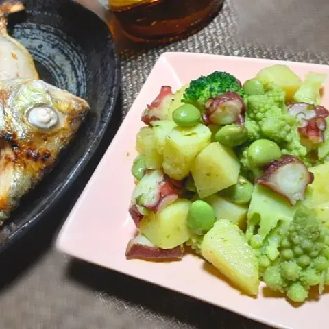 「ＭＣ　バジルソース」を使ってみたSnapdishの料理・レシピ写真:じゃがいもとタコのバジルソース和え🍃

ぎんがめアジ（めっき）焼き🐟