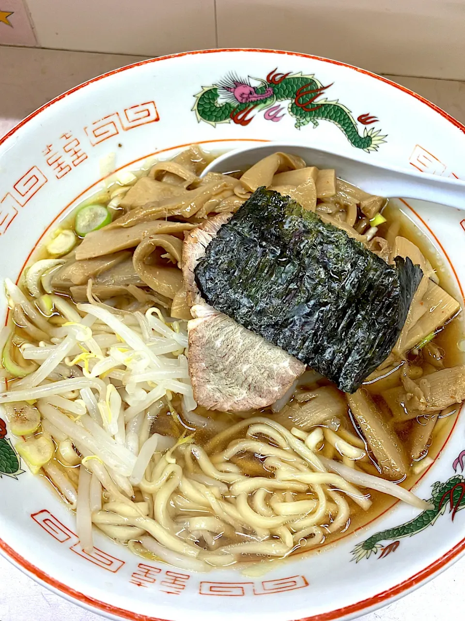 Snapdishの料理写真:メンマラーメン@岐阜屋/新宿|aaa..caさん