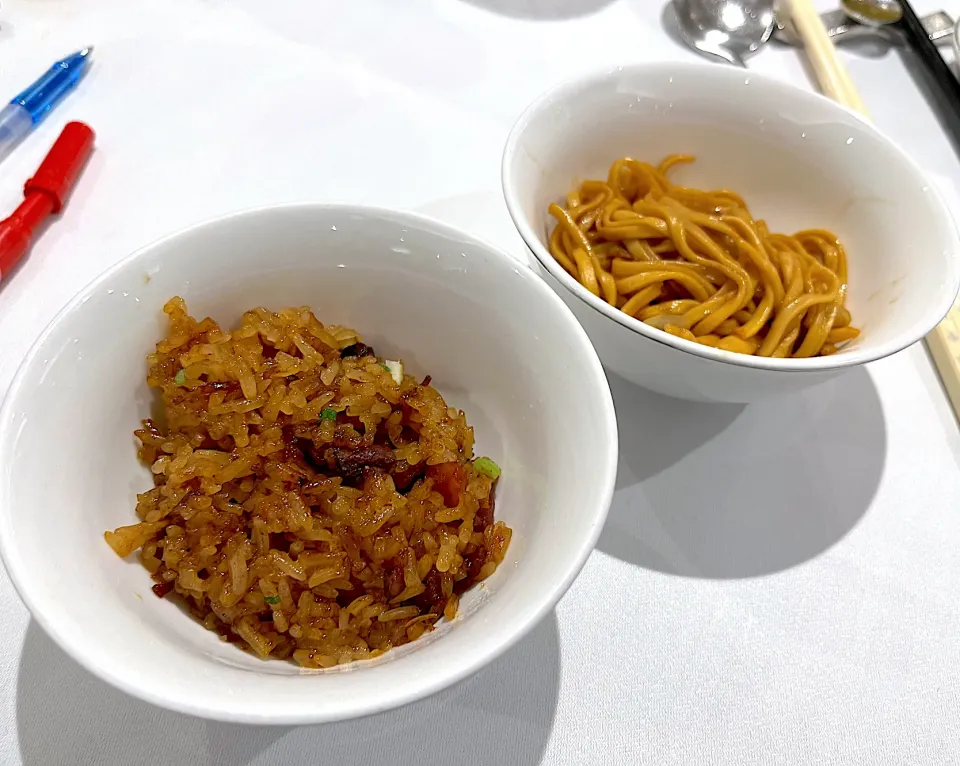 Glutinous rice and fried noodles|skyblueさん