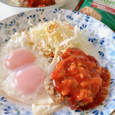 「ゼロミート　鉄板焼きハンバーグ　プレーンタイプ」を使ってみたSnapdishの料理・レシピ写真:朝食のゼロミートハンバーグ