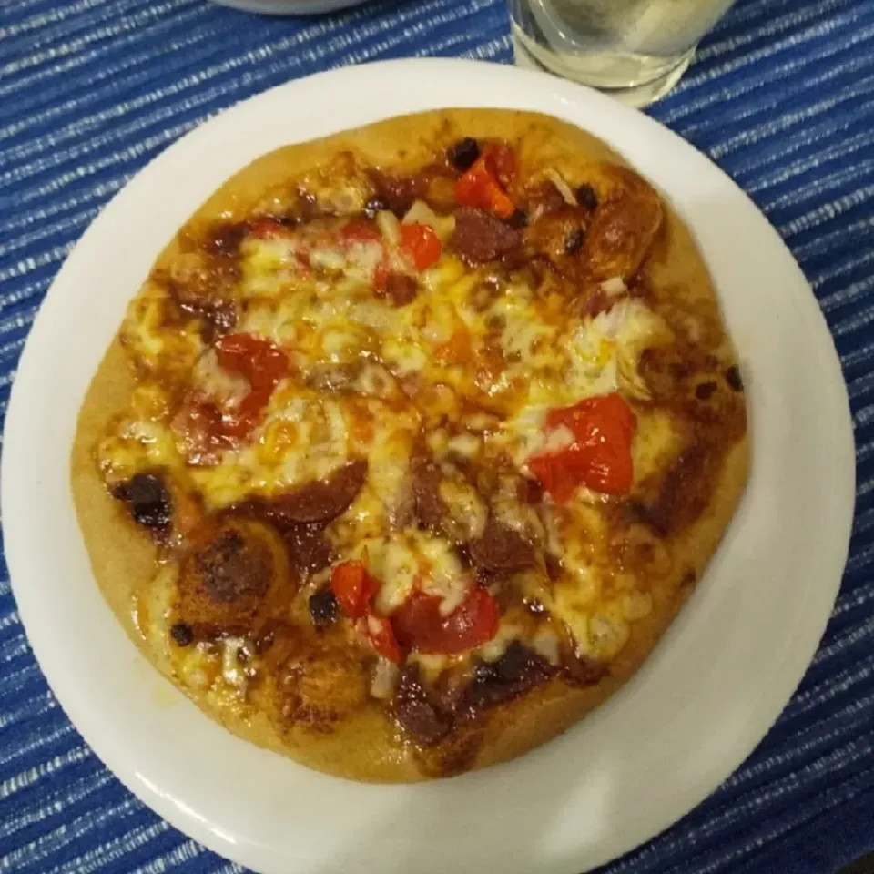 サラミと残り物で食べ納めpizza|setuさん