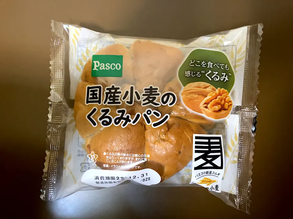 Pasco 国産小麦のくるみパン|ばーさんさん