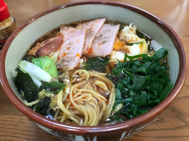 これ絶対うまいやつ🍜、背脂醤油味❗️(*ﾟ▽ﾟ*)✨|サソリさん