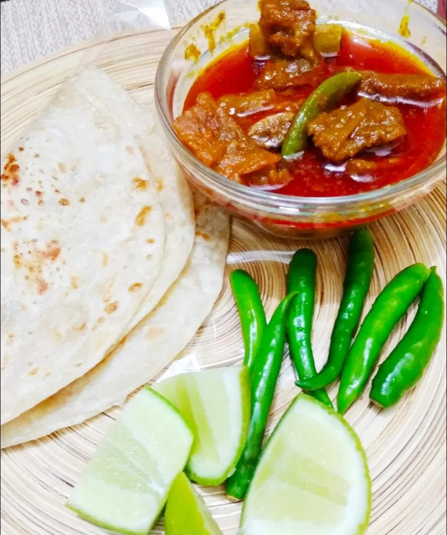 Beef curry with paratha|Happy Green Bowlさん