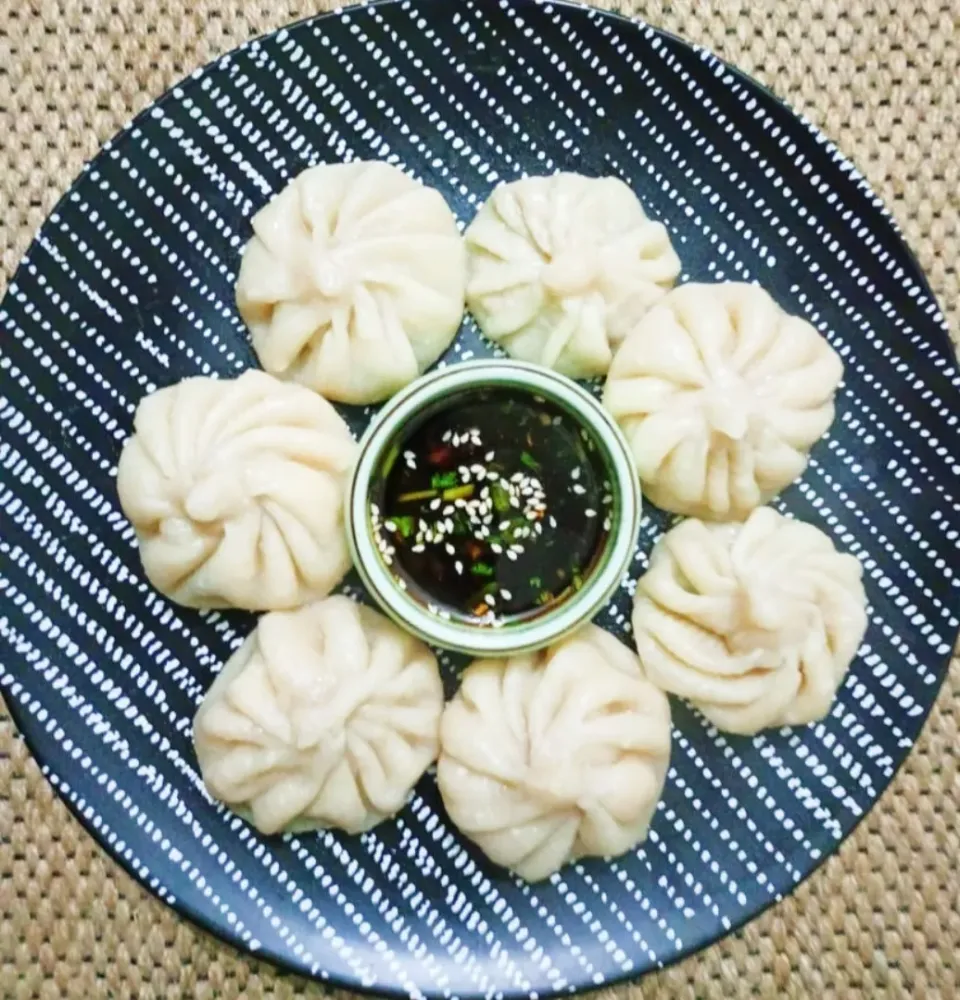 Snapdishの料理写真:Chicken Momos|Happy Green Bowlさん