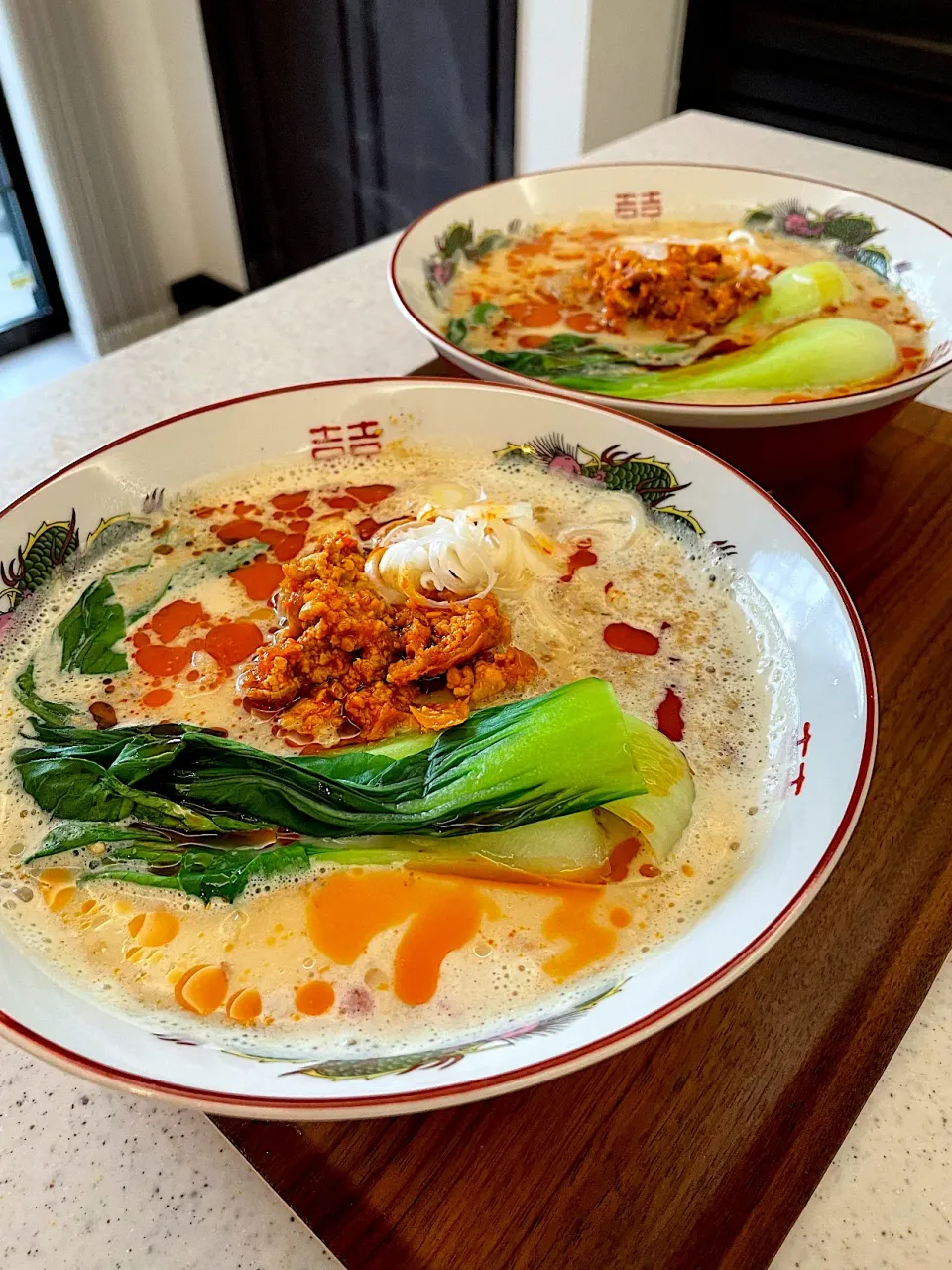 ラ王味噌味で作る坦々麺🍜|ヨッチャンさん