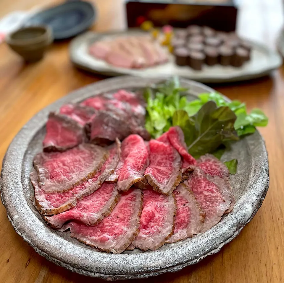 ローストビーフ 和牛で作ってみた❣️お正月用にちょっといいお肉で😊|みかりんさん