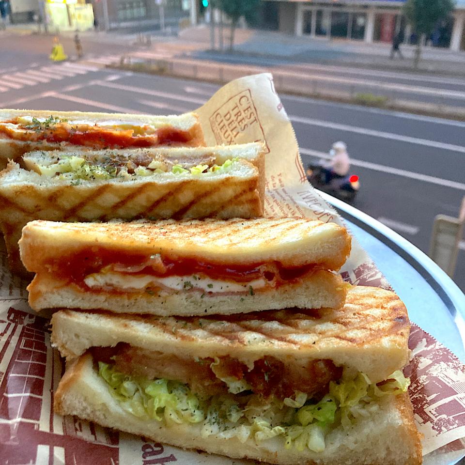 ホットサンドのモーニング