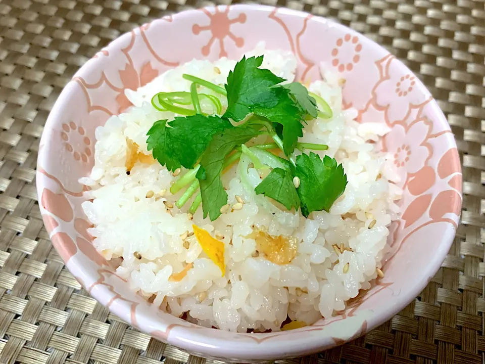 桜えびと柚子の炊き込みご飯|yumyum😋さん