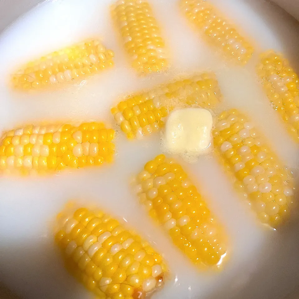 Boiled sweet corn in milk & butter 🌽🥛🧈|🌺IAnneさん