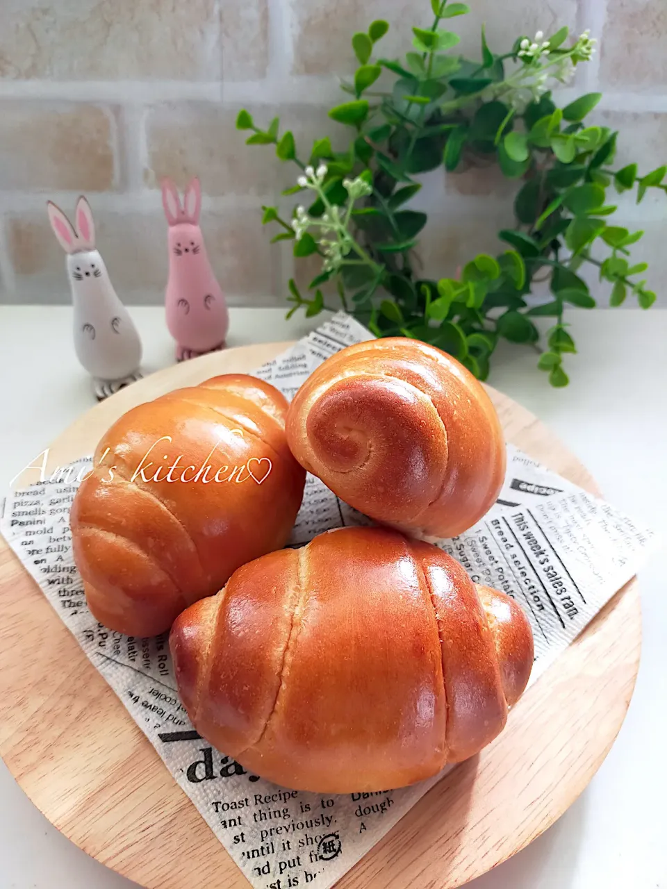 初焼きはバターロール😊🥐|あみさん