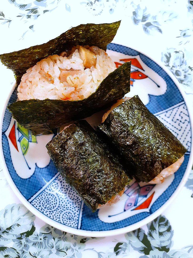 @きなこさんの料理 🔷煮しめリメイク➕餅=炊飯器おこわ🍙定食🌙✨🔷