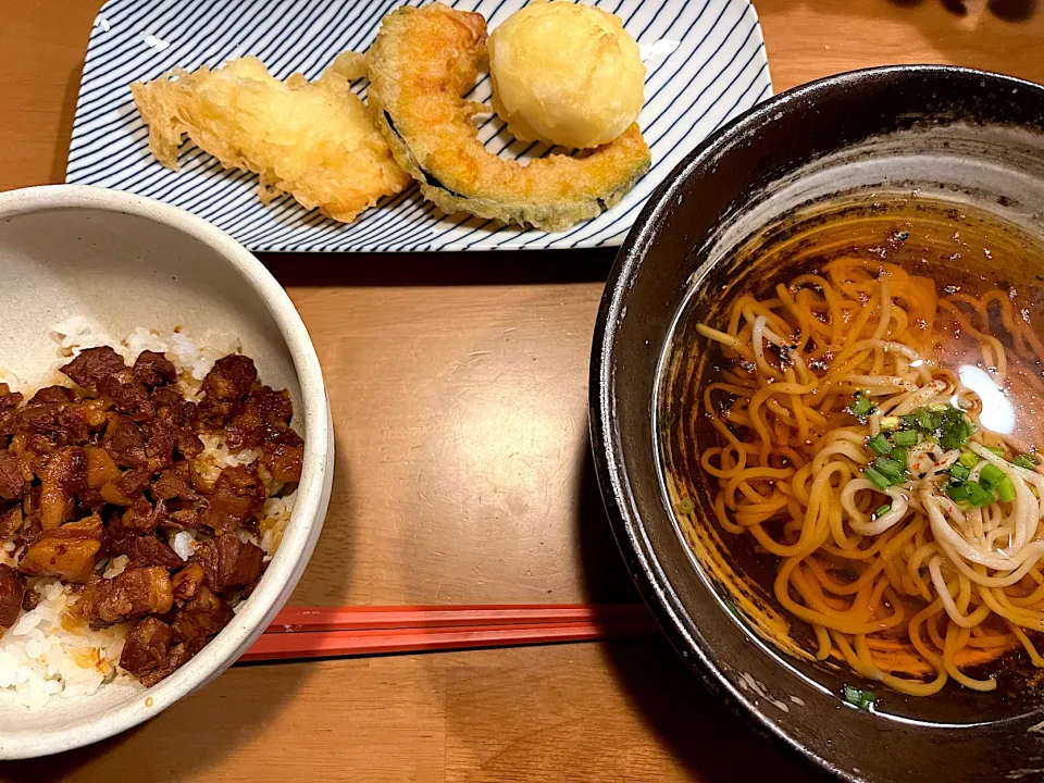 年越し蕎麦、ミニ角煮丼|ゆっこっこさん