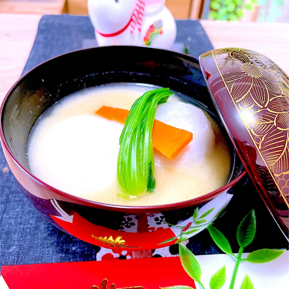 京風雑煮　白味噌がおいし〜い😊|Sの食卓さん