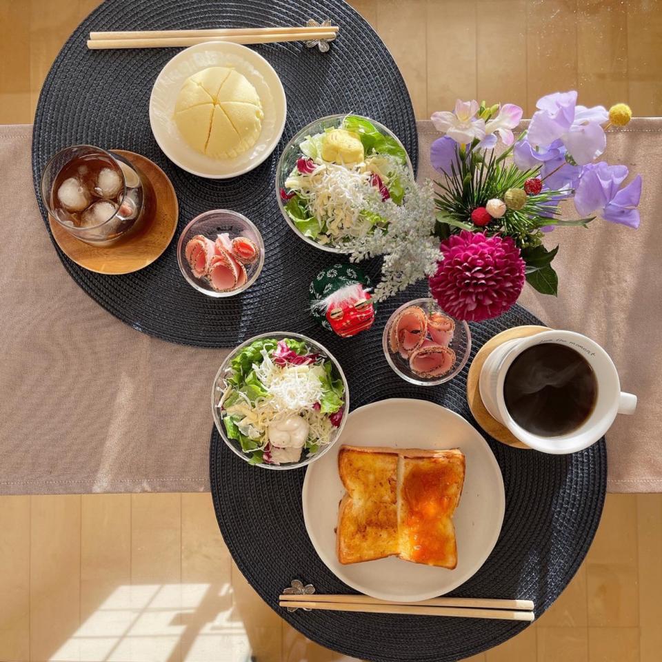 1 5お正月5日目モーニング沢屋あんずジャムバタートースト 乃が美食パン ポケモンミルク蒸しパンパストラミハムしらすチーズサラダ Makins Snapdish スナップディッシュ Id 9ekr1a