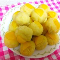 お正月の1品🎍
一口大の栗きんとんの茶きん絞り。