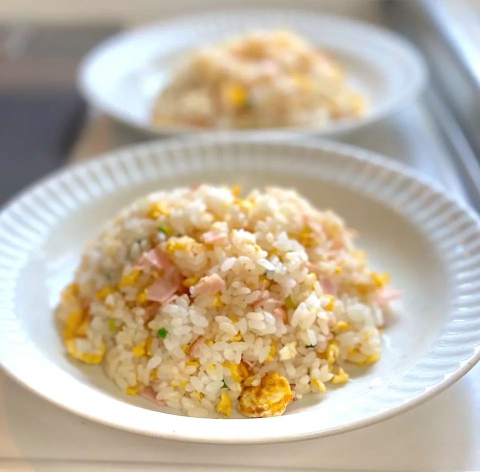 ハムと卵、ねぎだけの炒飯|かっちゃん杉さん