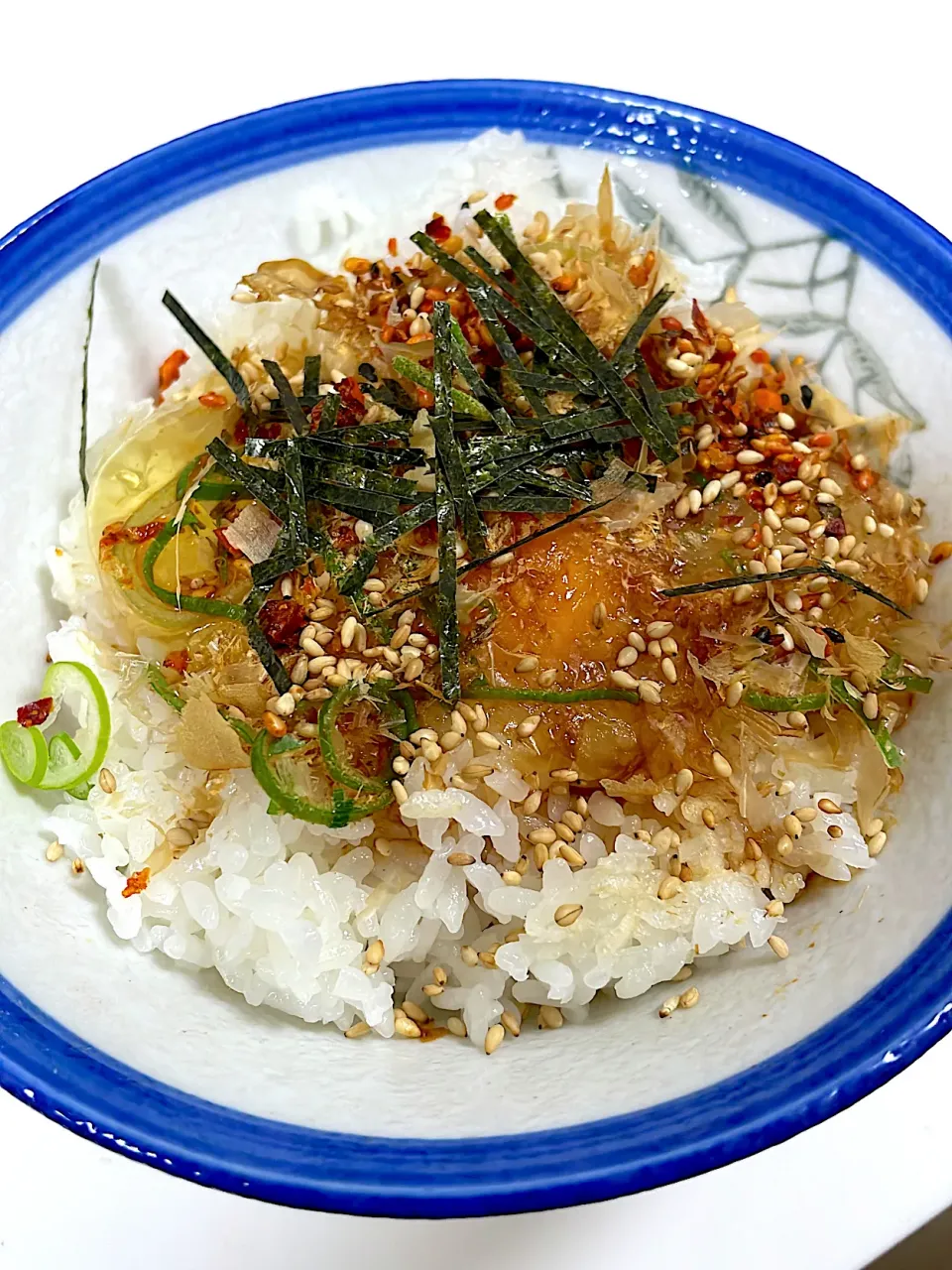 炊き立てご飯に贅沢TKG♫wwwww|Yoshihiro Andoさん