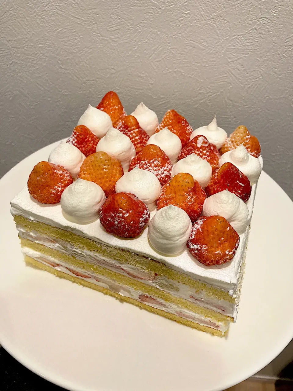 いちごのショートケーキ🍰🍓|maimaiさん