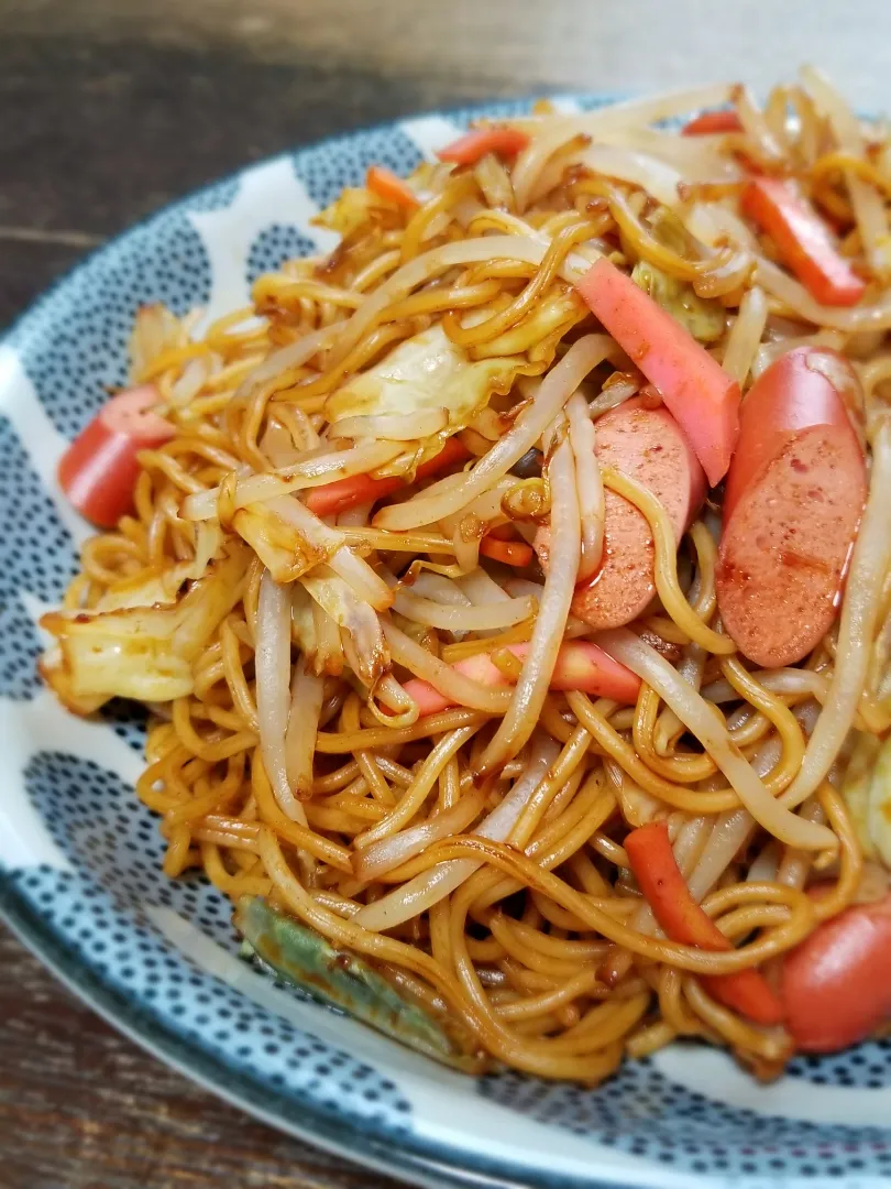 パパ作👨なるととウインナーの焼きそば|ぱんだのままんさん