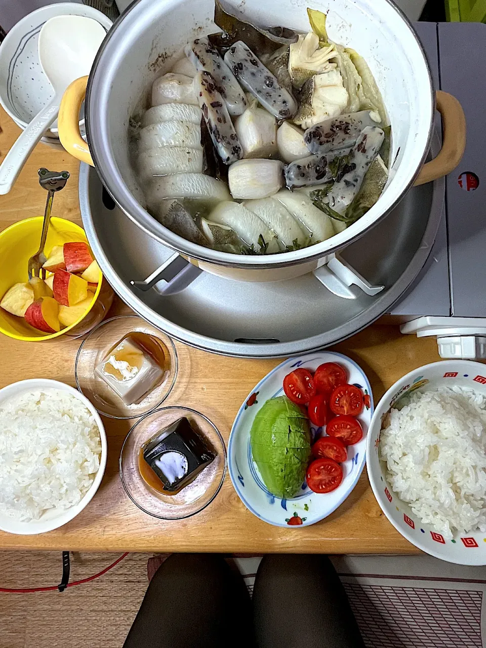 Snapdishの料理写真:煮物風鍋🍲♨️|Makokoさん