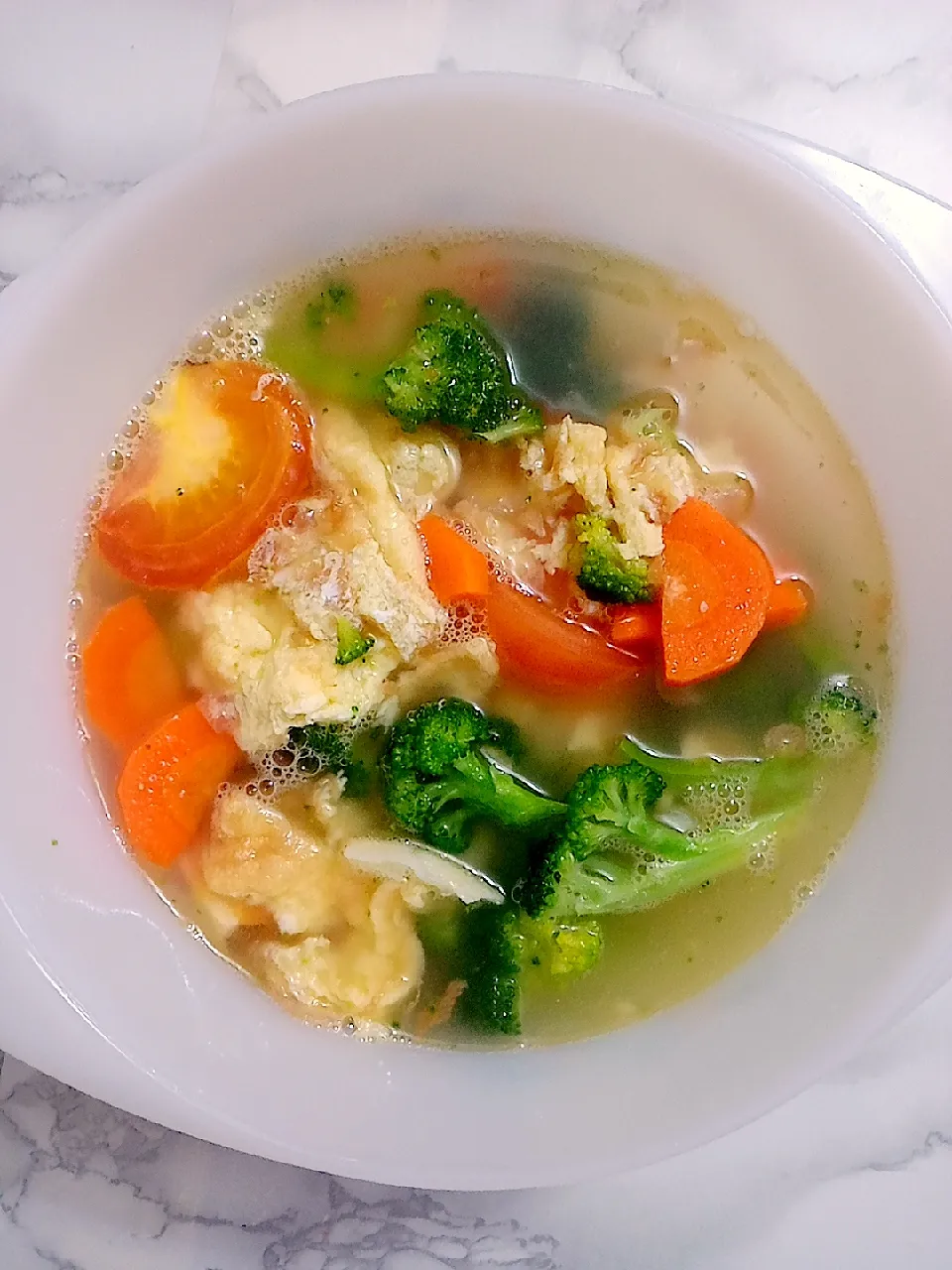 egg & brocolli soup|lynda afandyさん