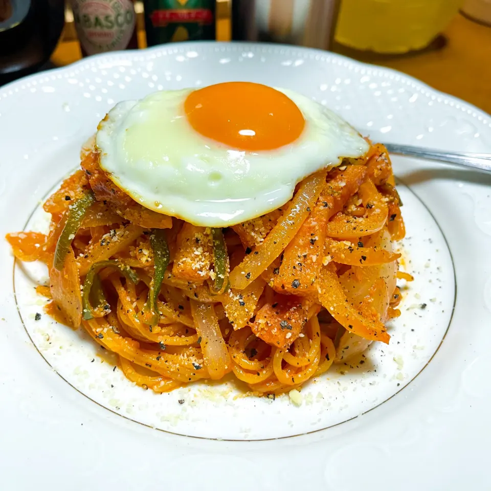 【ナポリタン目玉焼きのせ】|ristorante_sallyさん