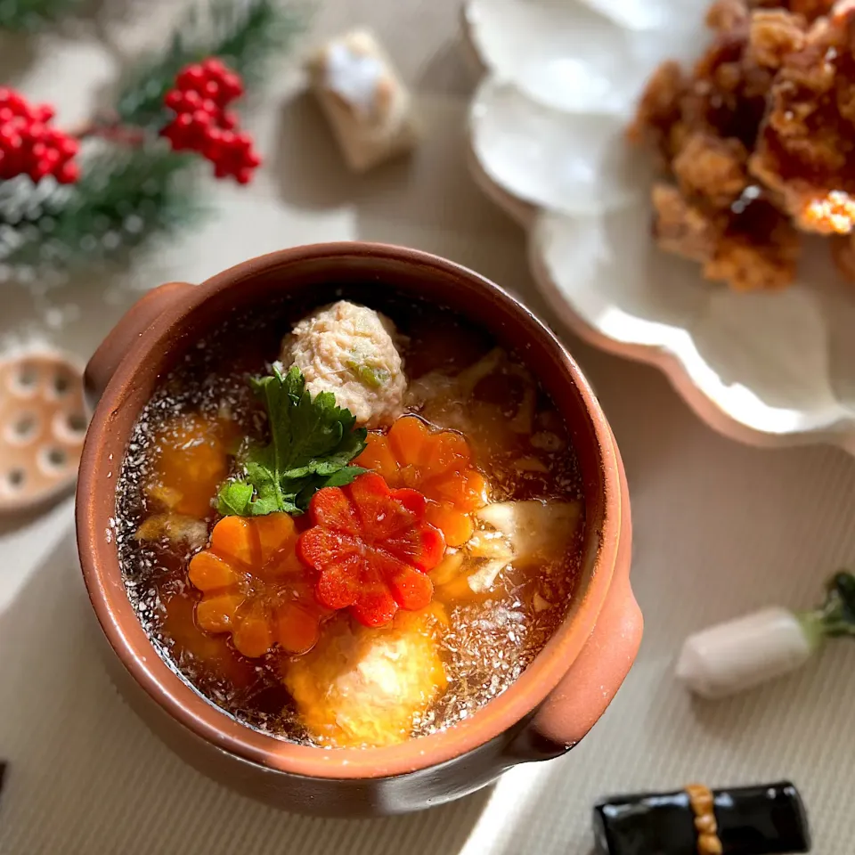 Snapdishの料理写真:麺つゆで簡単鶏団子入りおろしスープ|マーブルさん