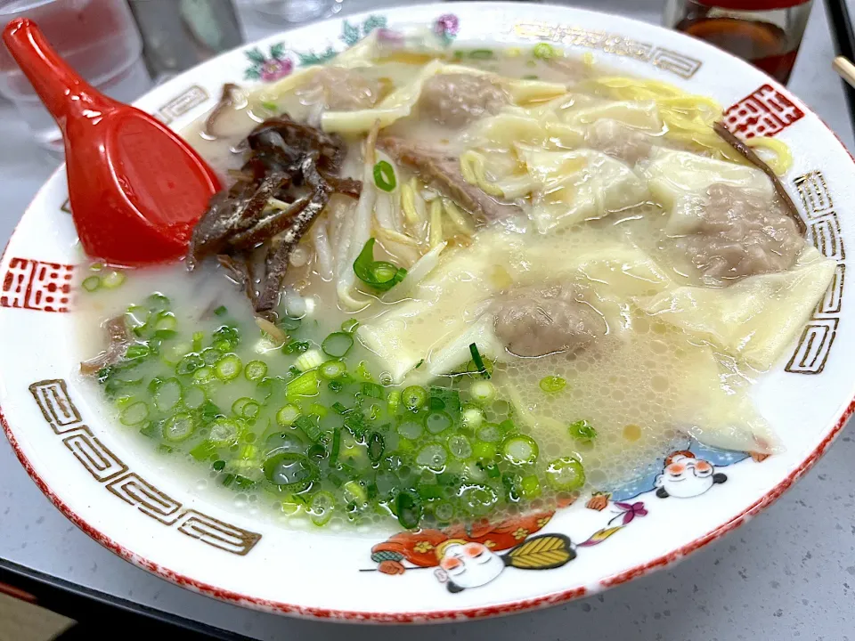 ワンタン麺　九州ラーメン友理|ゆっこっこさん