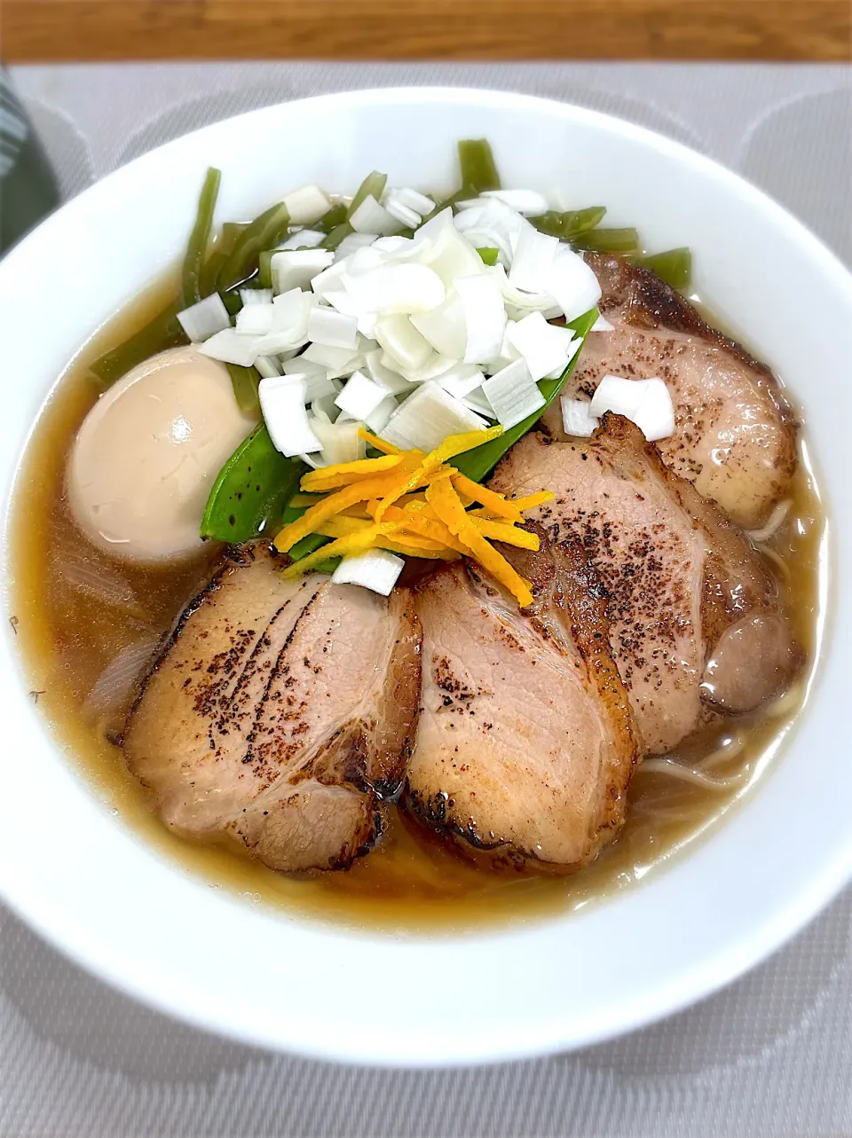 Snapdishの料理写真:醤油ラーメン柚子風味|morimi32さん