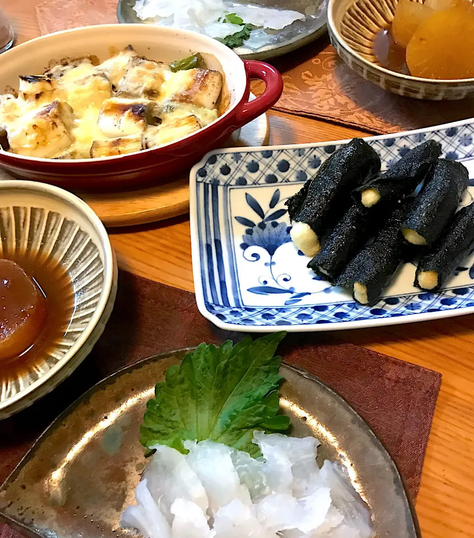 大和芋海苔揚げ、下仁田葱アンチョビチーズ、大根味噌炊き、ヒラメお刺身|sobacoさん