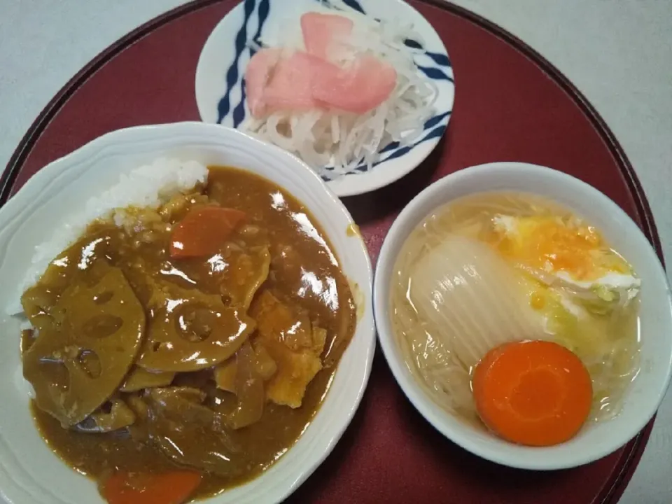 Snapdishの料理写真:レンコン入り野菜カレー|由紀子さん