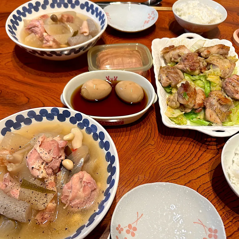 玉ねぎスープに色々放り込んで冷蔵庫整理😋|すかラインさん