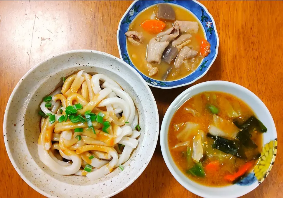 2023 0106　伊勢うどん　もつ煮　野菜たっぷりお味噌汁|いもこ。さん