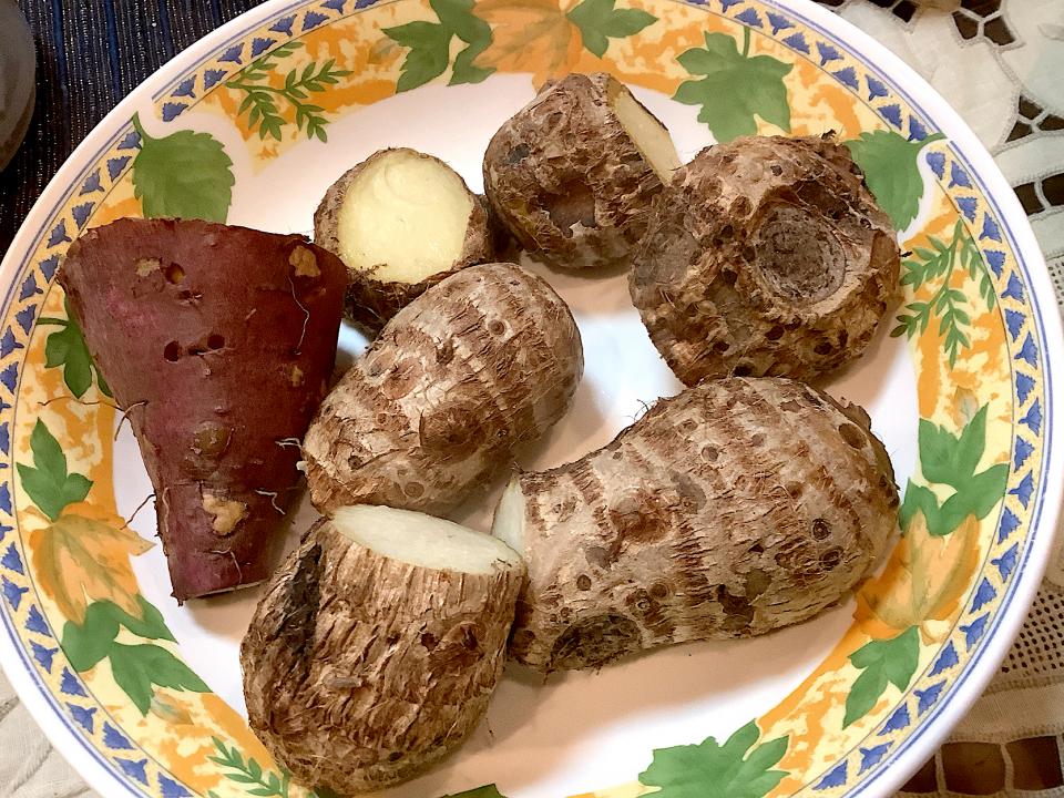 さつまいも🍠里芋😋シンプルに蒸しあげました。