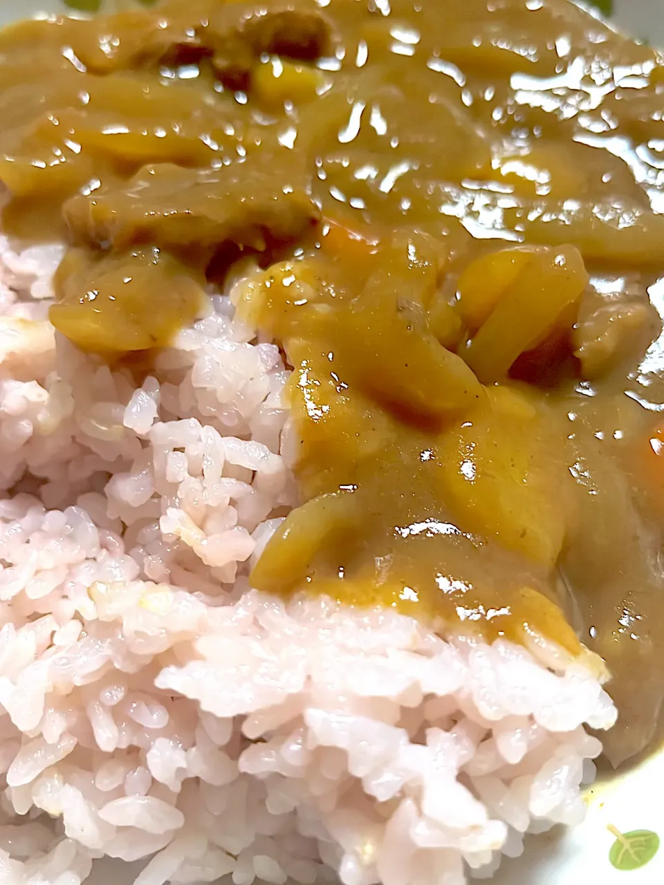 牛筋カレー🍛|4jinoanataさん