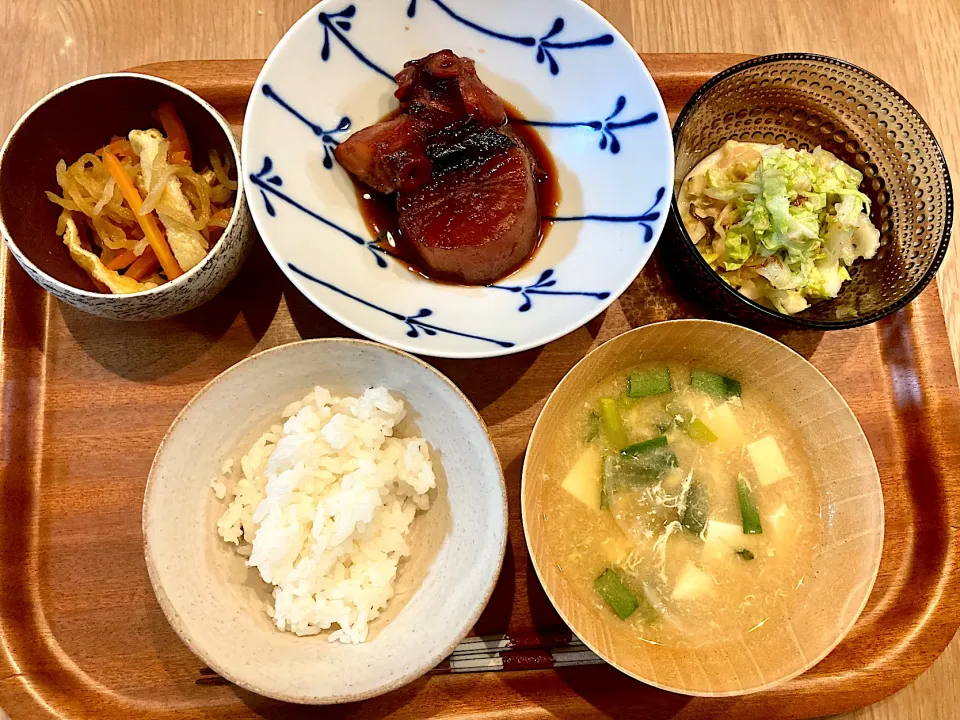 今日の晩御飯♡大根とタコの煮物|HITOMIさん